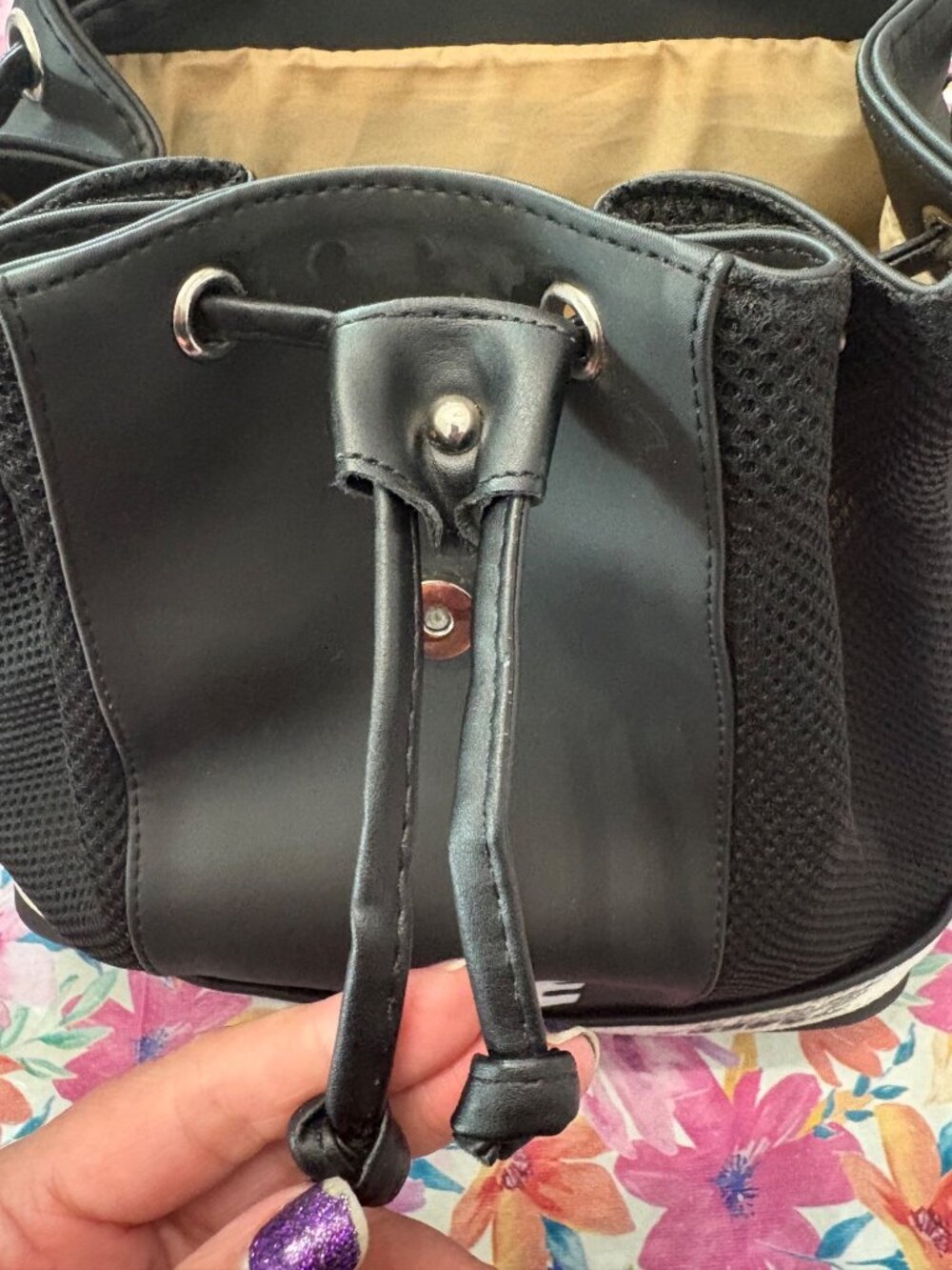 Nike Black Small Backpack W/ Drawstring Closure & Adjustable Logo Straps - Picture 3 of 15